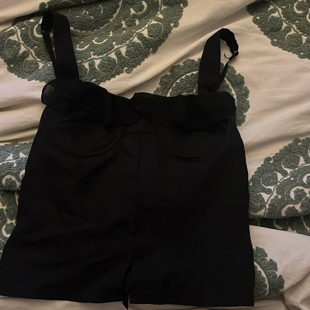 black top with fasteners!